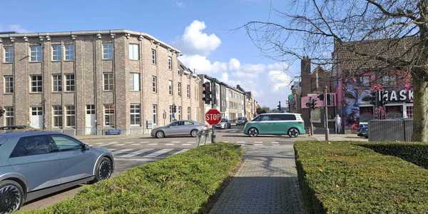 kruispunt de Robianostraat - Jozef Reusenslei
